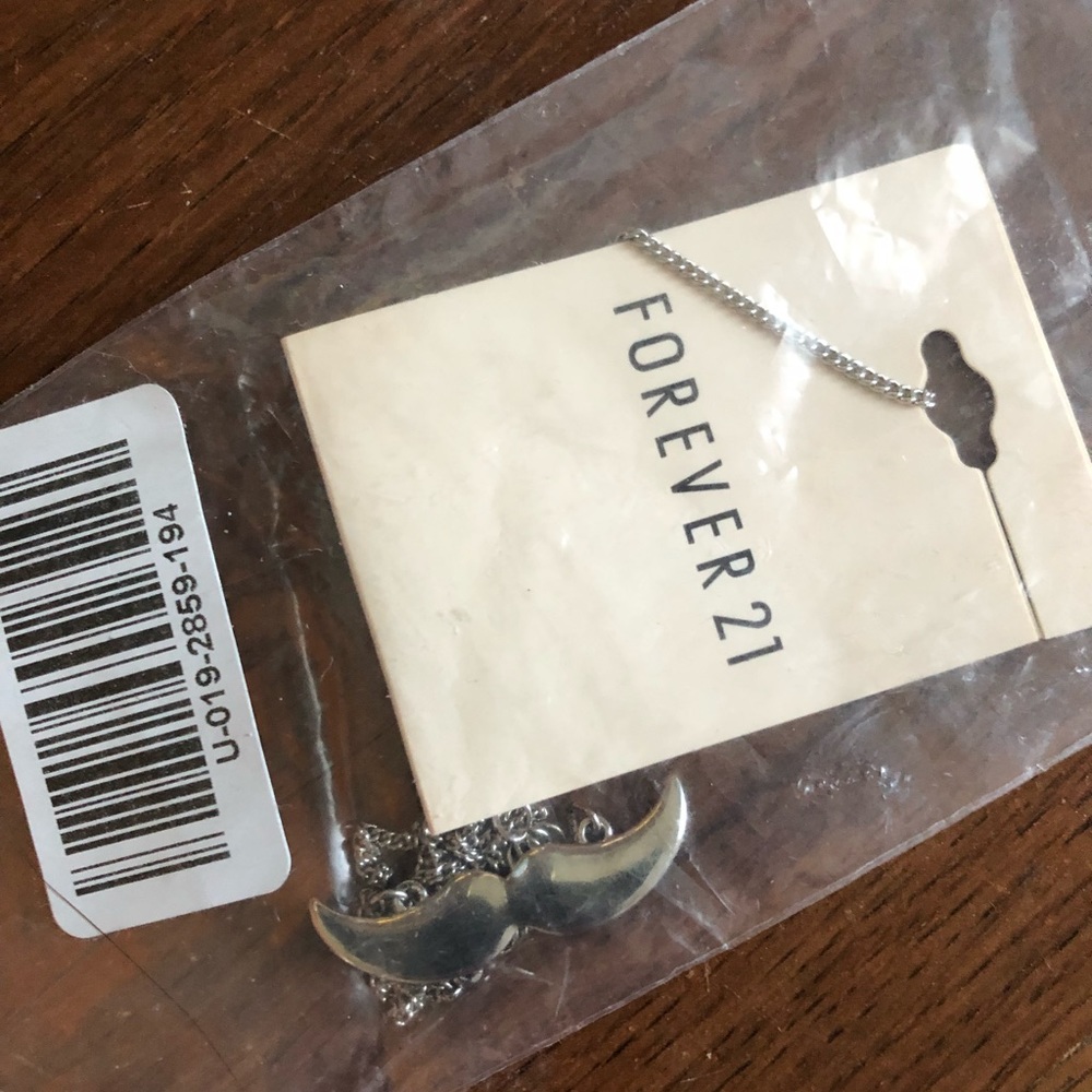 Forever21 | Jewelry/Necklace/Chain | Mustache NEW